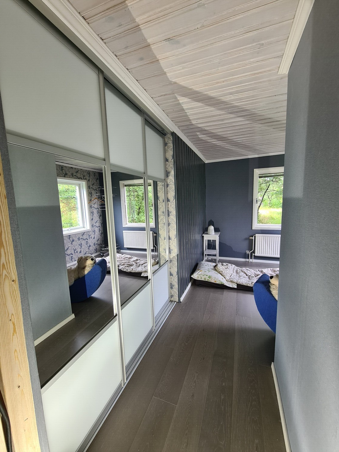 Högsby – Schlafzimmer mit Einbauschrank — Vorschau 13